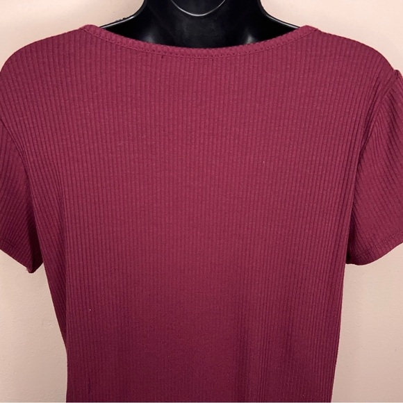 Medium Apt 9 Burgundy Red Short Sleeve Top Knot Accent Ribbed Stretch Casual - Picture 9 of 13